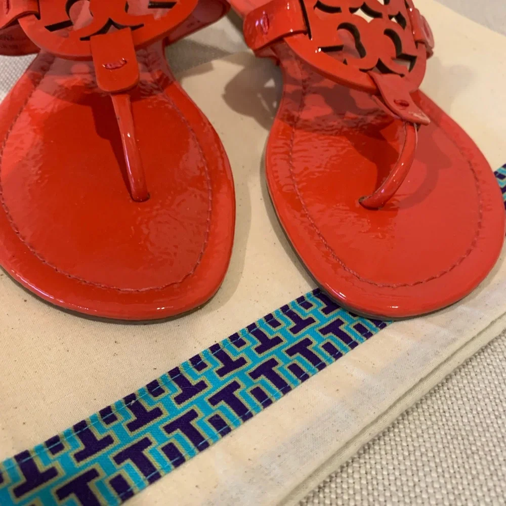 Tory Burch MILLER PATENT SANDAL - Picture 7 of 10